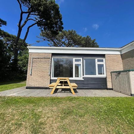 2 Bedroom Holiday Chalet Near Bude Kilkhampton Exterior photo
